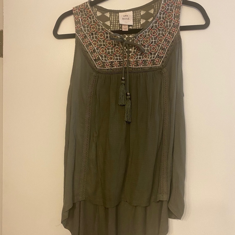 Knox Rose embroidered sleeveless blouse